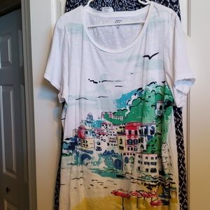 Crown & ivy tshirt. New without tags